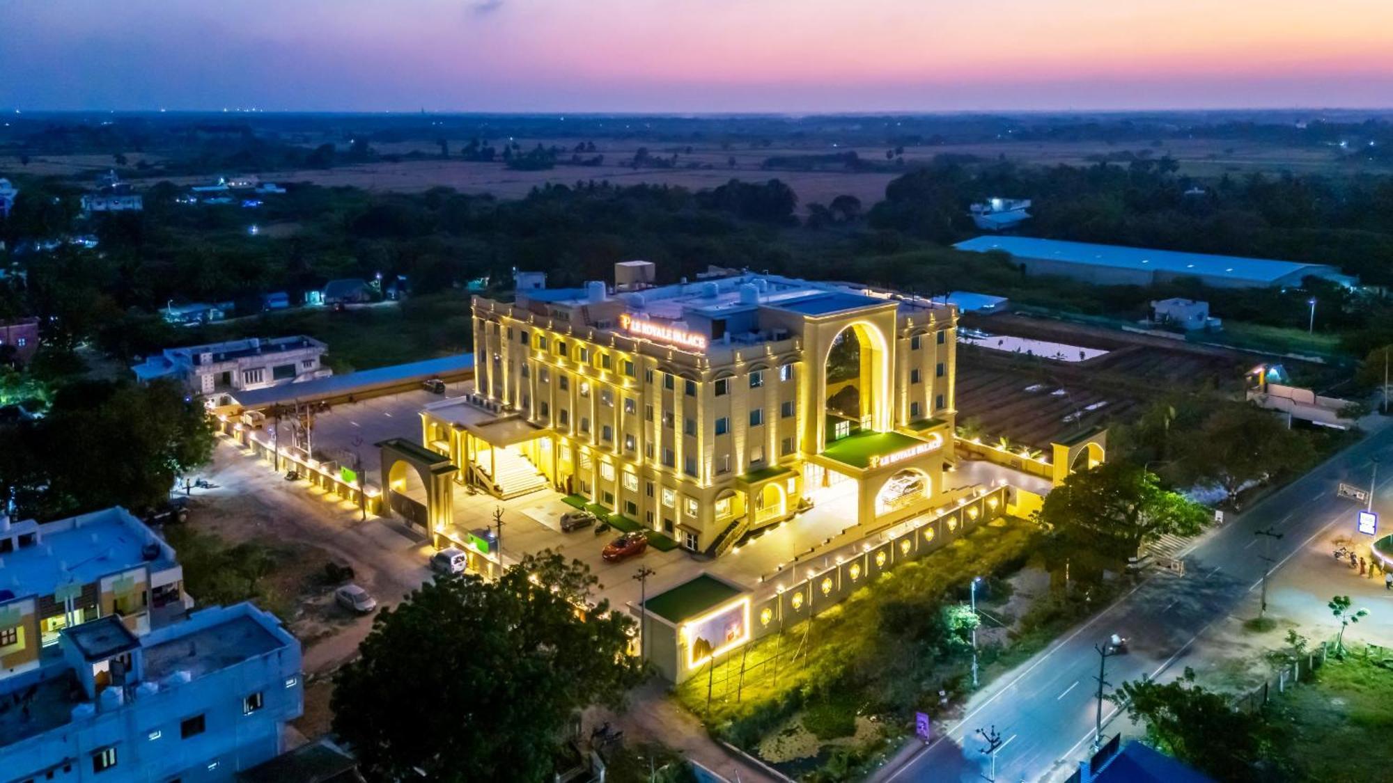 Le Royale Palace Karaikal Eksteriør bilde